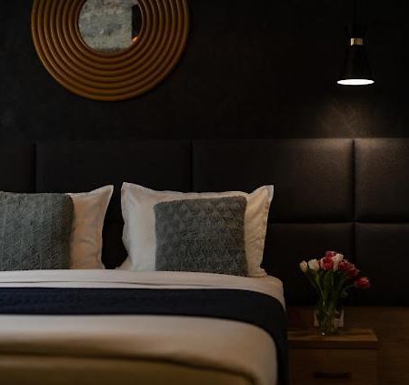 Pavillion 78 Hotel Bacău Zewnętrze zdjęcie
